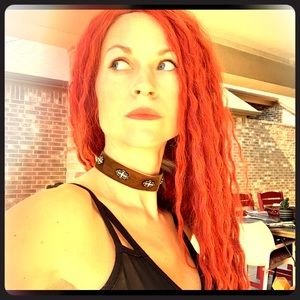 Velour ribbon choker